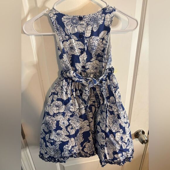 Maggie & Zoe Navy and White Floral Dress & grey dress size 6 girls EUC BUNDLE - Picture 4 of 7